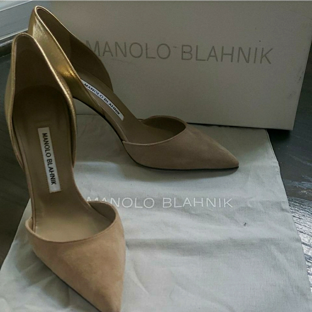 Manolo Blanhnik Pump-New